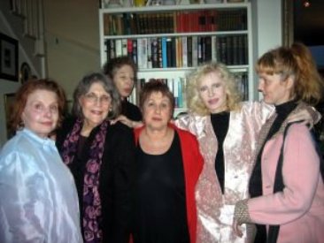 Phyllis Chesler with Barbara Seaman, Sher Hite, Emily Jane Goodman and Lucy Komisar.