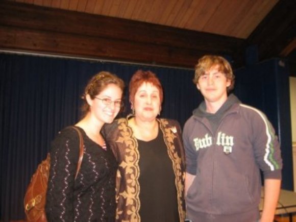 Dr. Chesler with a few UC Santa Cruz students.