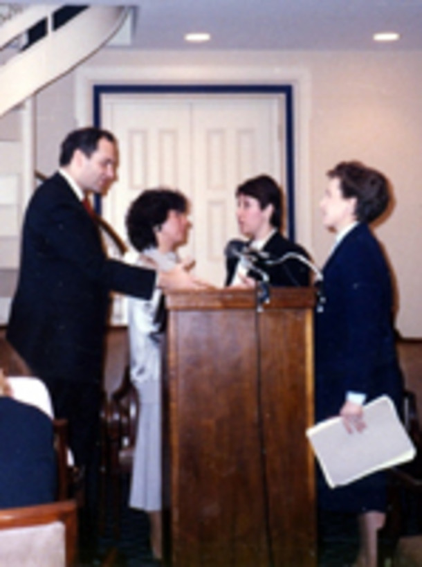 1986. From the left: Senators Chuck Schumer and Barbara Boxer with Phyllis Chesler and Nancy Polikoff, Esq., at the February 25, 1986 press briefing on the custody hearing before Congress. This was held, of course, in Washington DC.